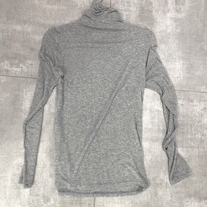 Chelsea28 grey Heather turtleneck - for layering